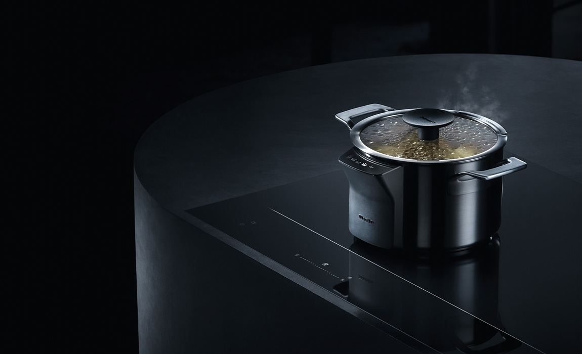 Miele KM 8000 Induktionskochfeld mit M Sense Kochgeschirr